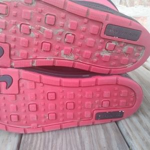 pink nike duck boots